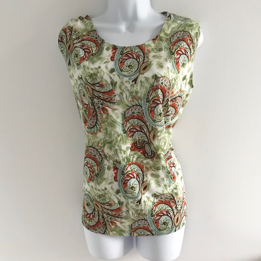 NWOT Kim&Co. Green Red Peacock Pattern Clear Sequins Summer Sleeveless Tank Top